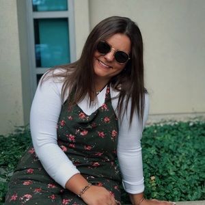 Meet your Posher, Olivia